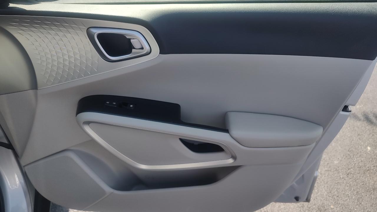 Kia Soul LX CVT 2021
