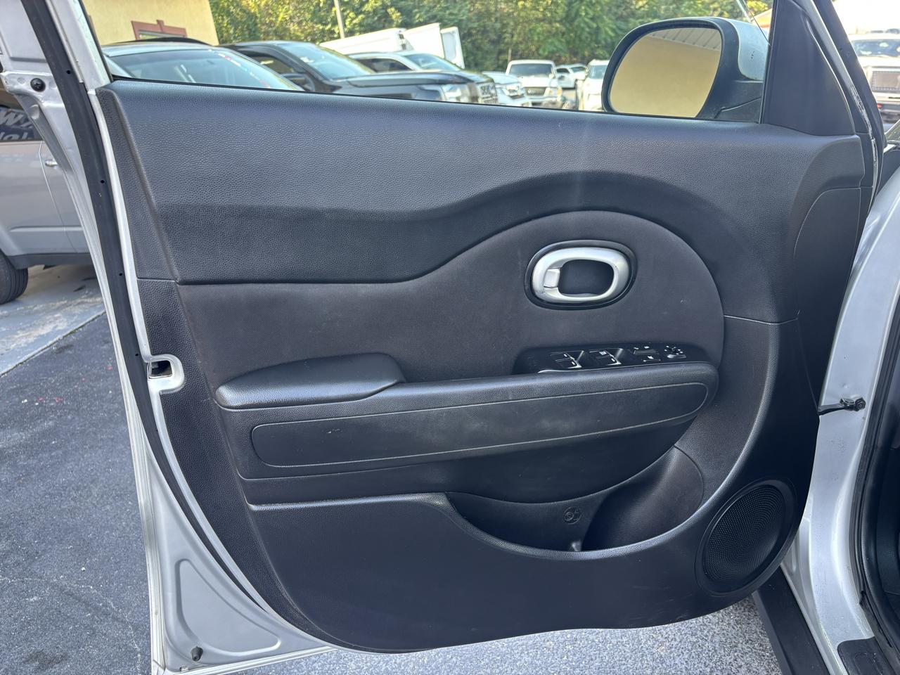 Kia Soul Base 6M 2017