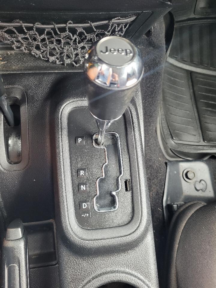Jeep Wrangler Unlimited Rubicon 4WD 2015