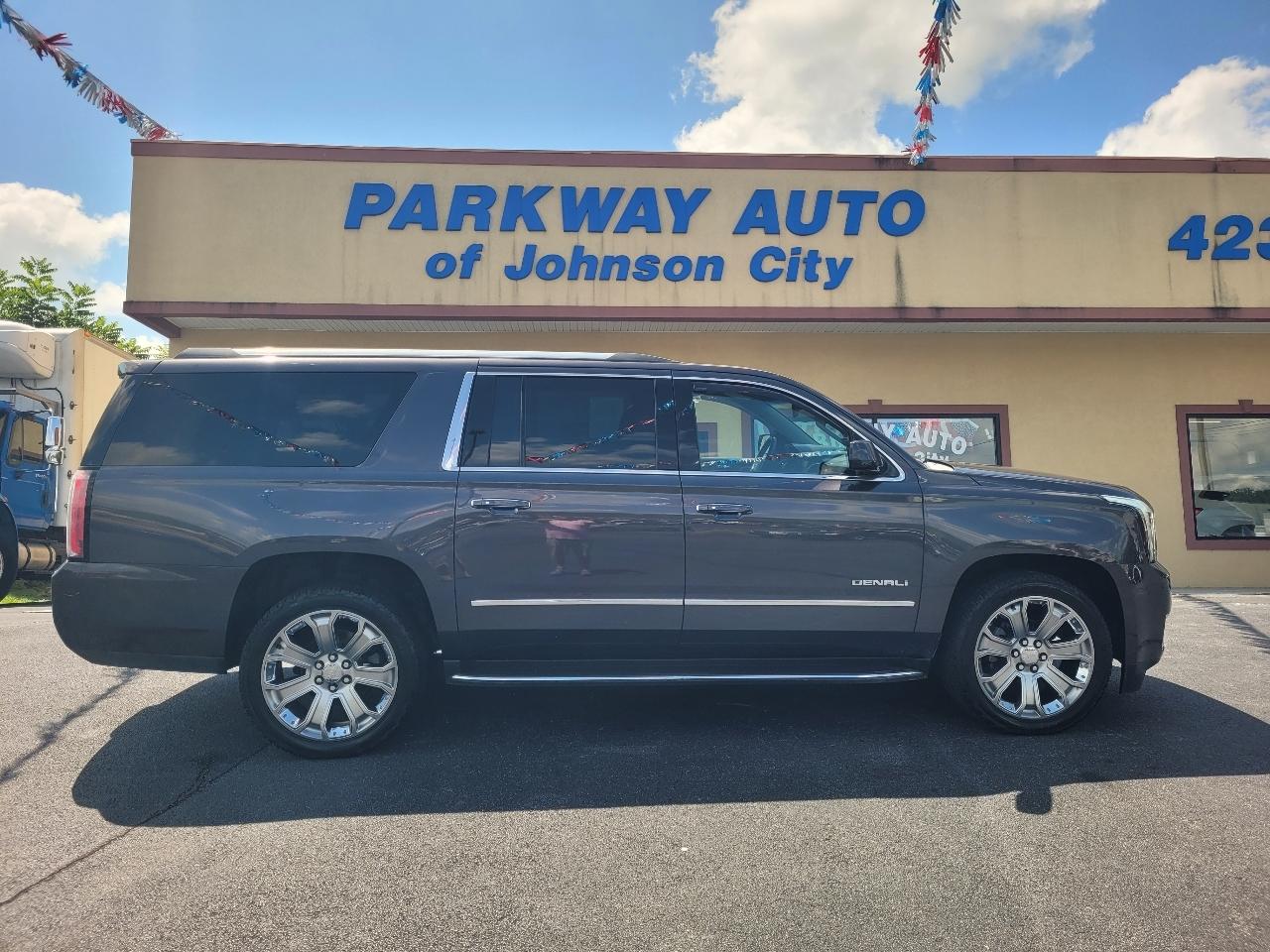 GMC Yukon XL Denali 4WD 2018
