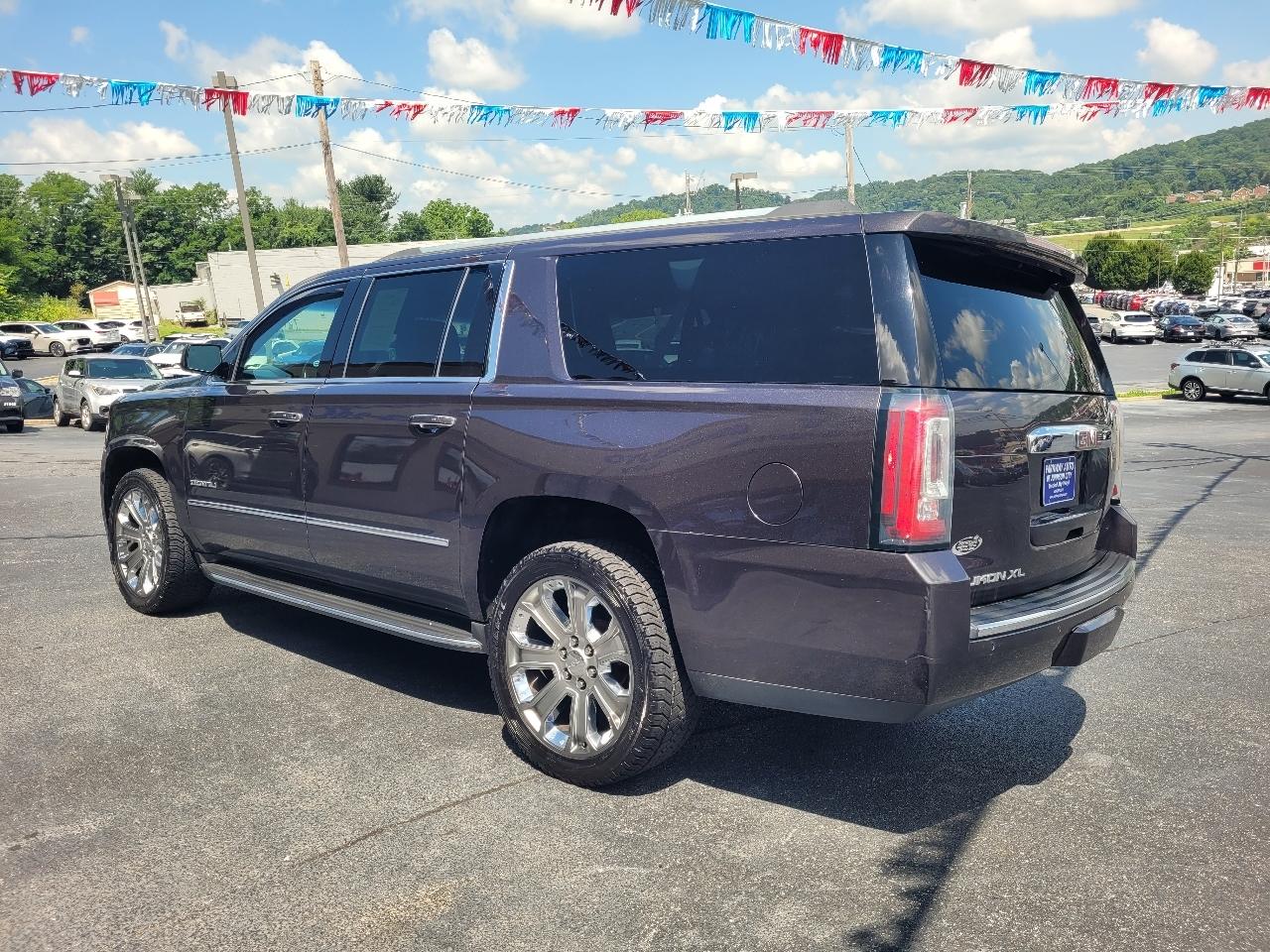 GMC Yukon XL Denali 4WD 2018