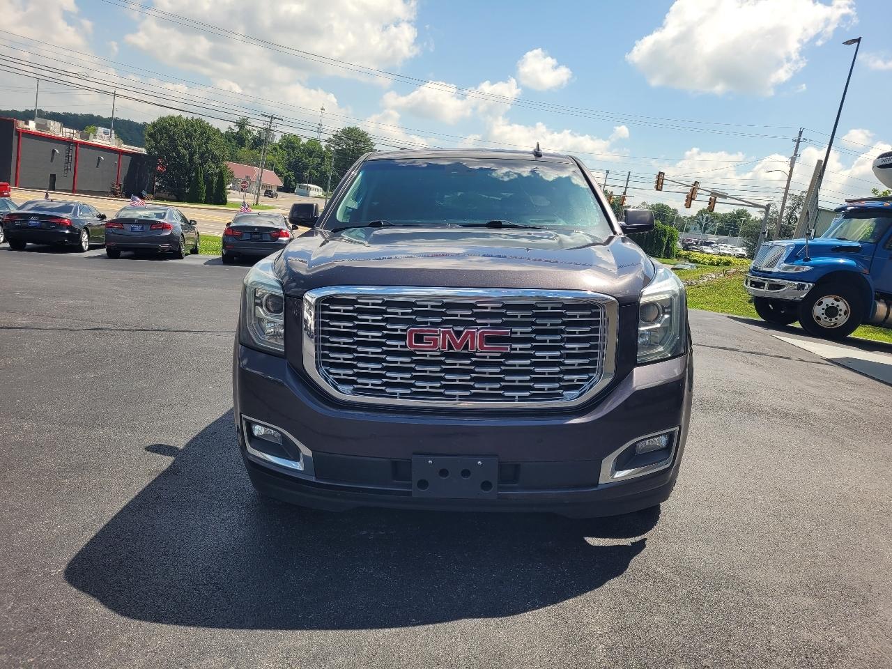 GMC Yukon XL Denali 4WD 2018