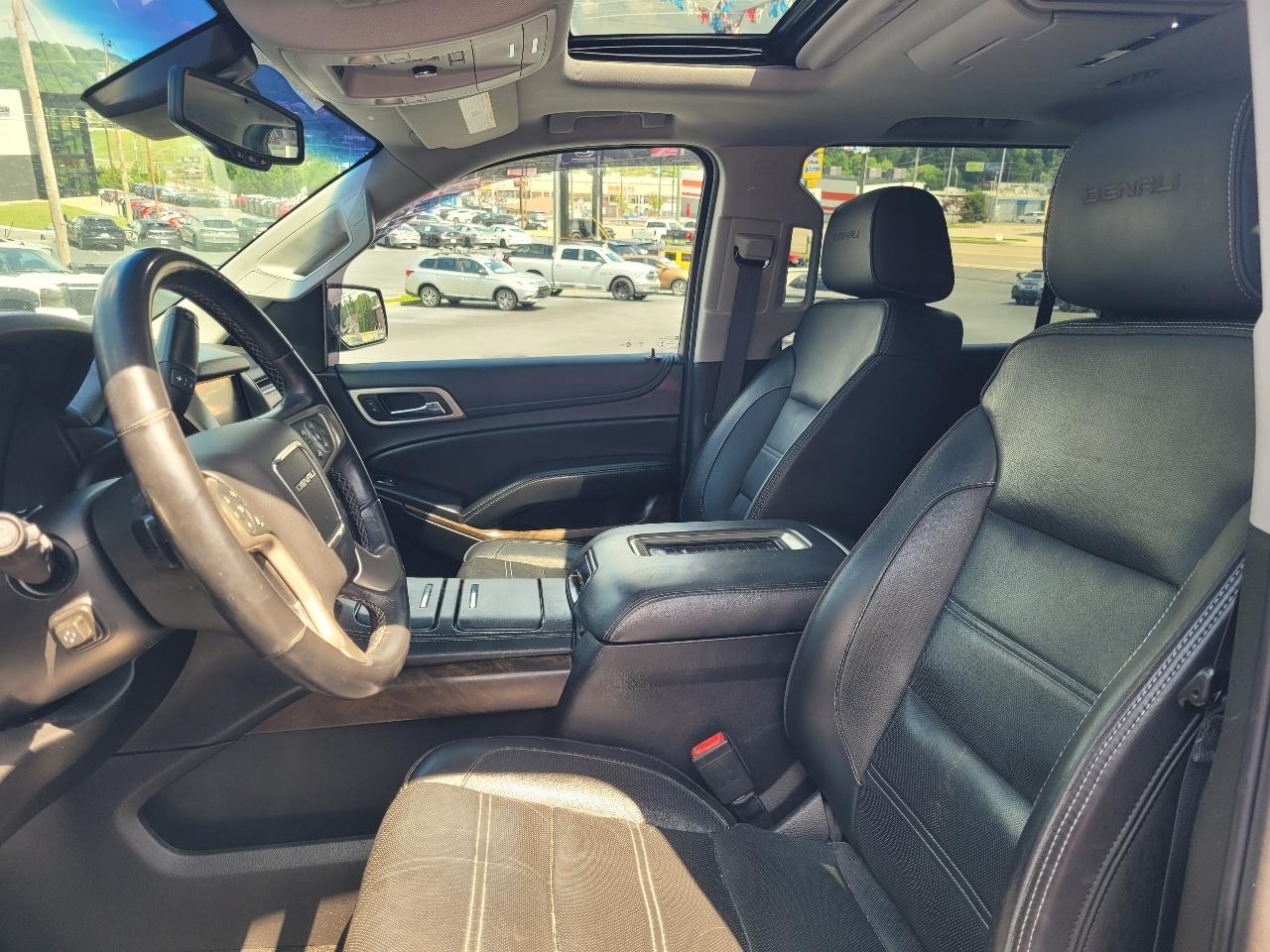 GMC Yukon XL Denali 4WD 2018