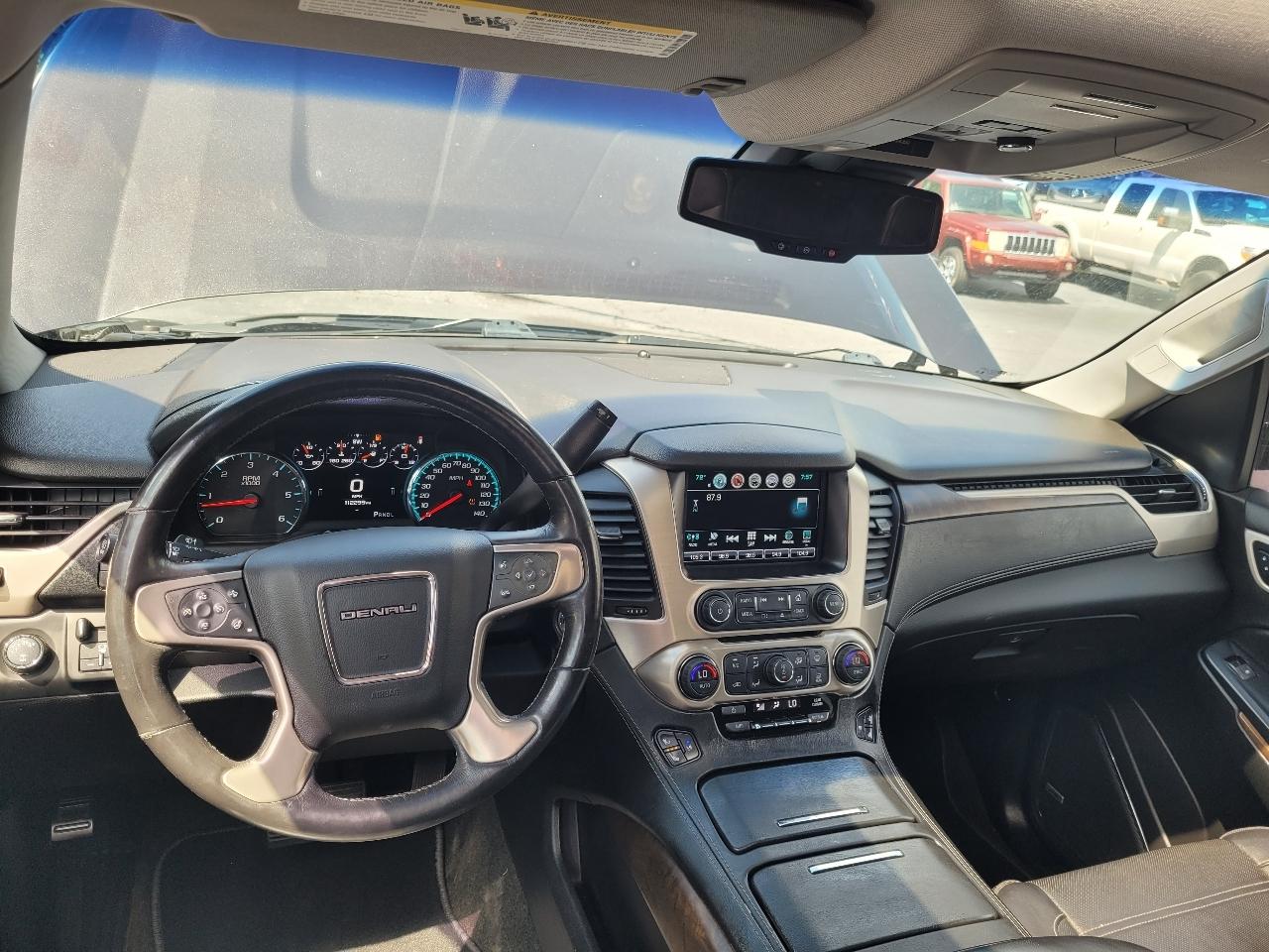 GMC Yukon XL Denali 4WD 2018