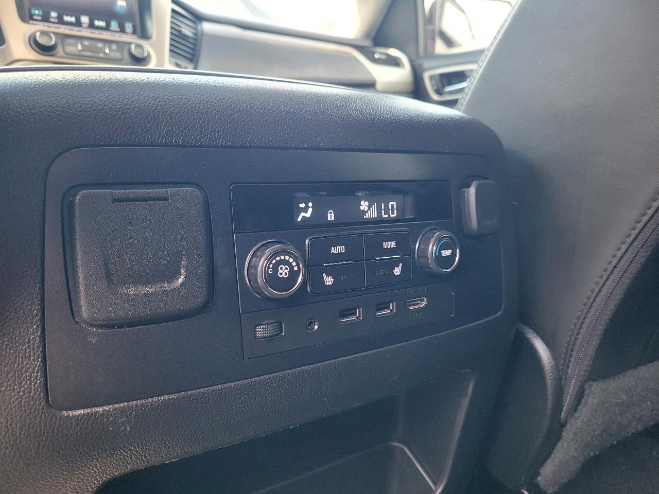 GMC Yukon XL Denali 4WD 2018