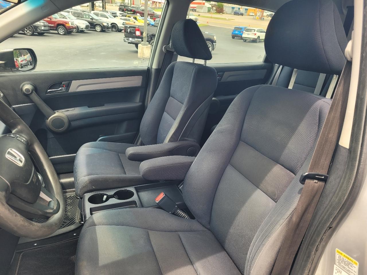 Honda CR-V LX 4WD 5-Speed AT 2010