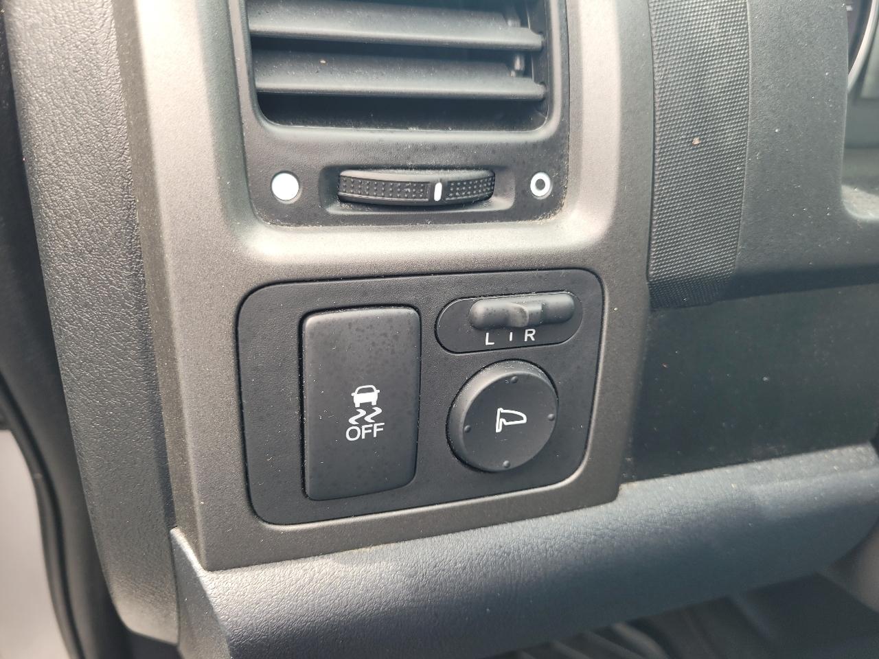Honda CR-V LX 4WD 5-Speed AT 2010