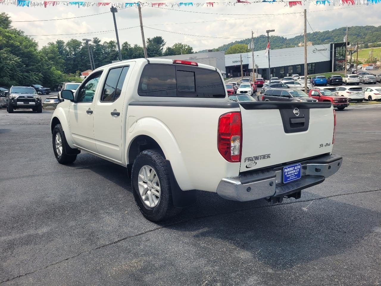 Nissan Frontier SL Crew Cab 5AT 4WD 2016
