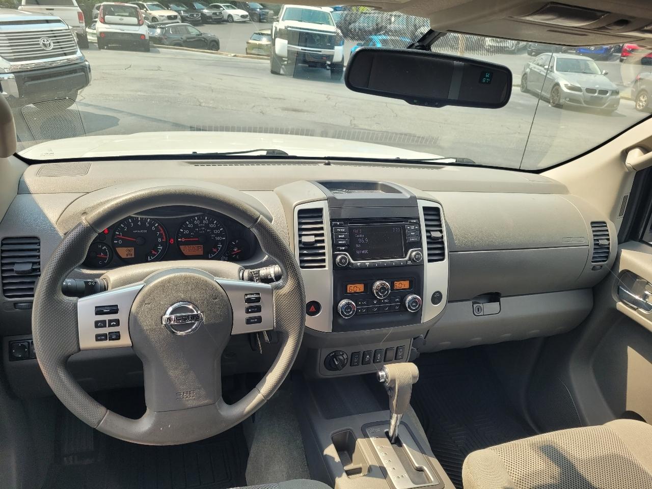 Nissan Frontier SL Crew Cab 5AT 4WD 2016