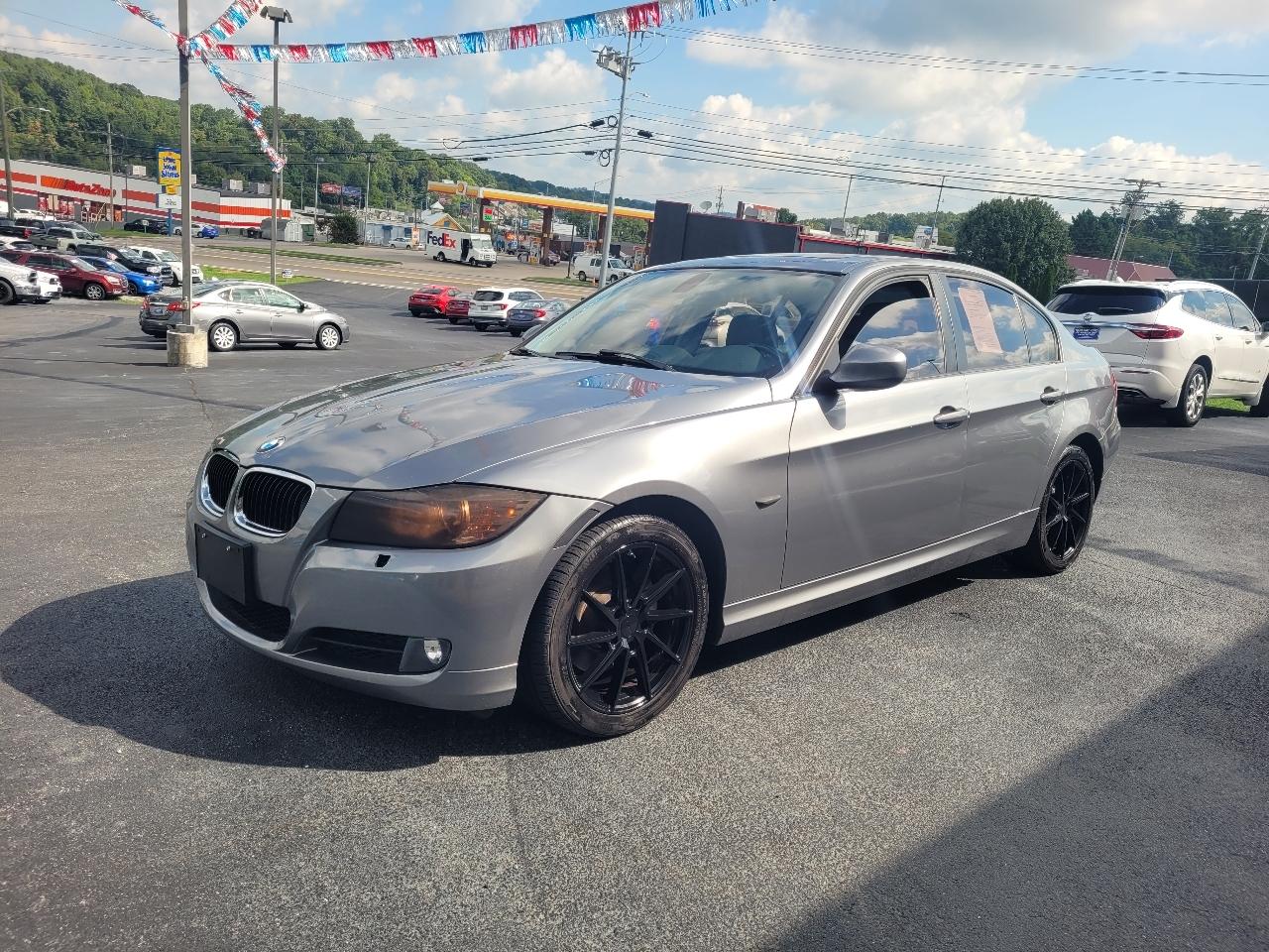 BMW 3-Series 328i xDrive SA 2011