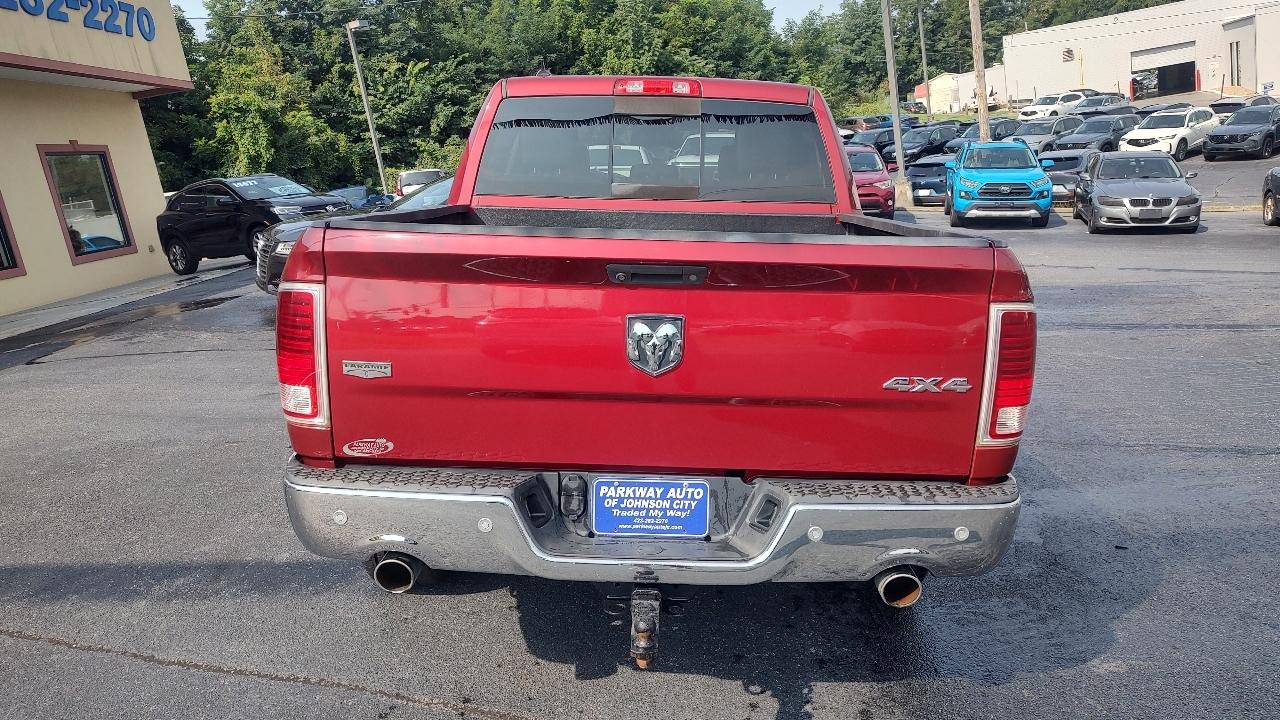 RAM 1500 Laramie Crew Cab SWB 4WD 2015