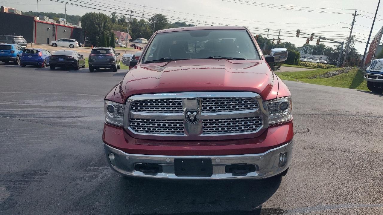 RAM 1500 Laramie Crew Cab SWB 4WD 2015