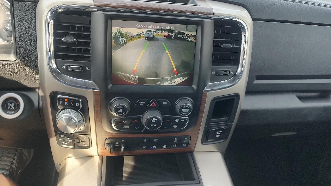 RAM 1500 Laramie Crew Cab SWB 4WD 2015