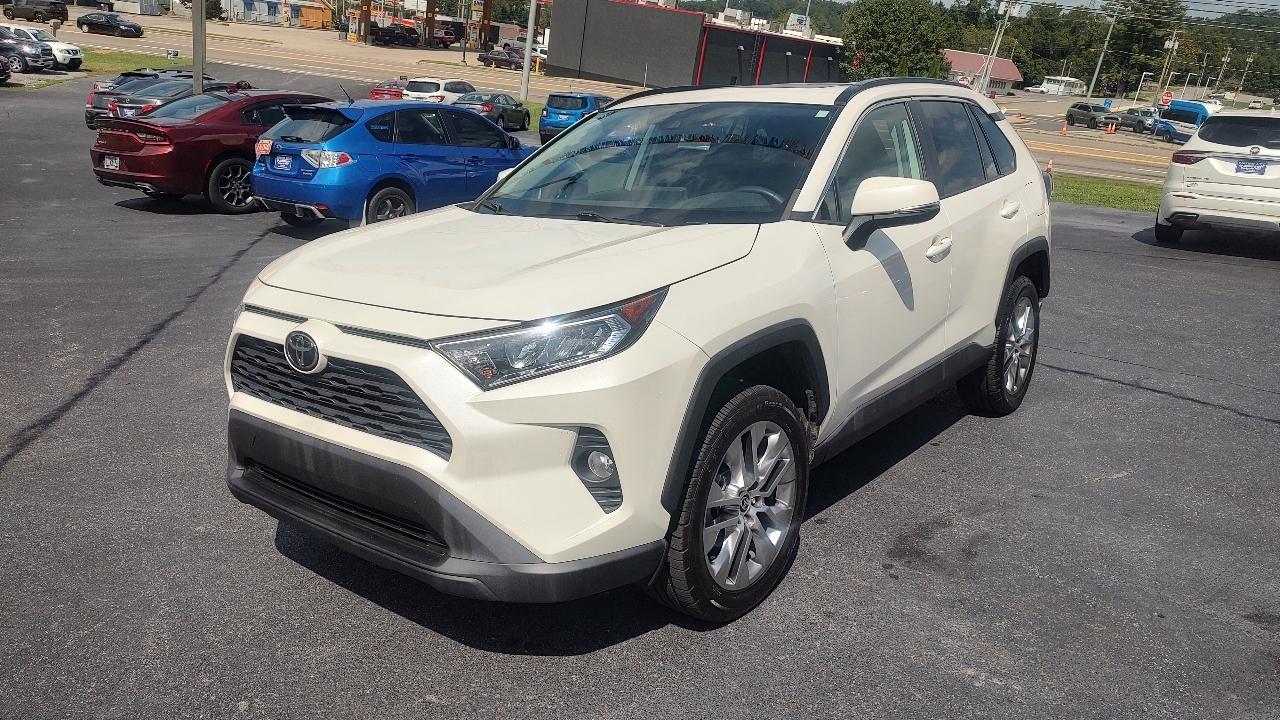 2021 Toyota RAV4 XLE Premium - Photo 7