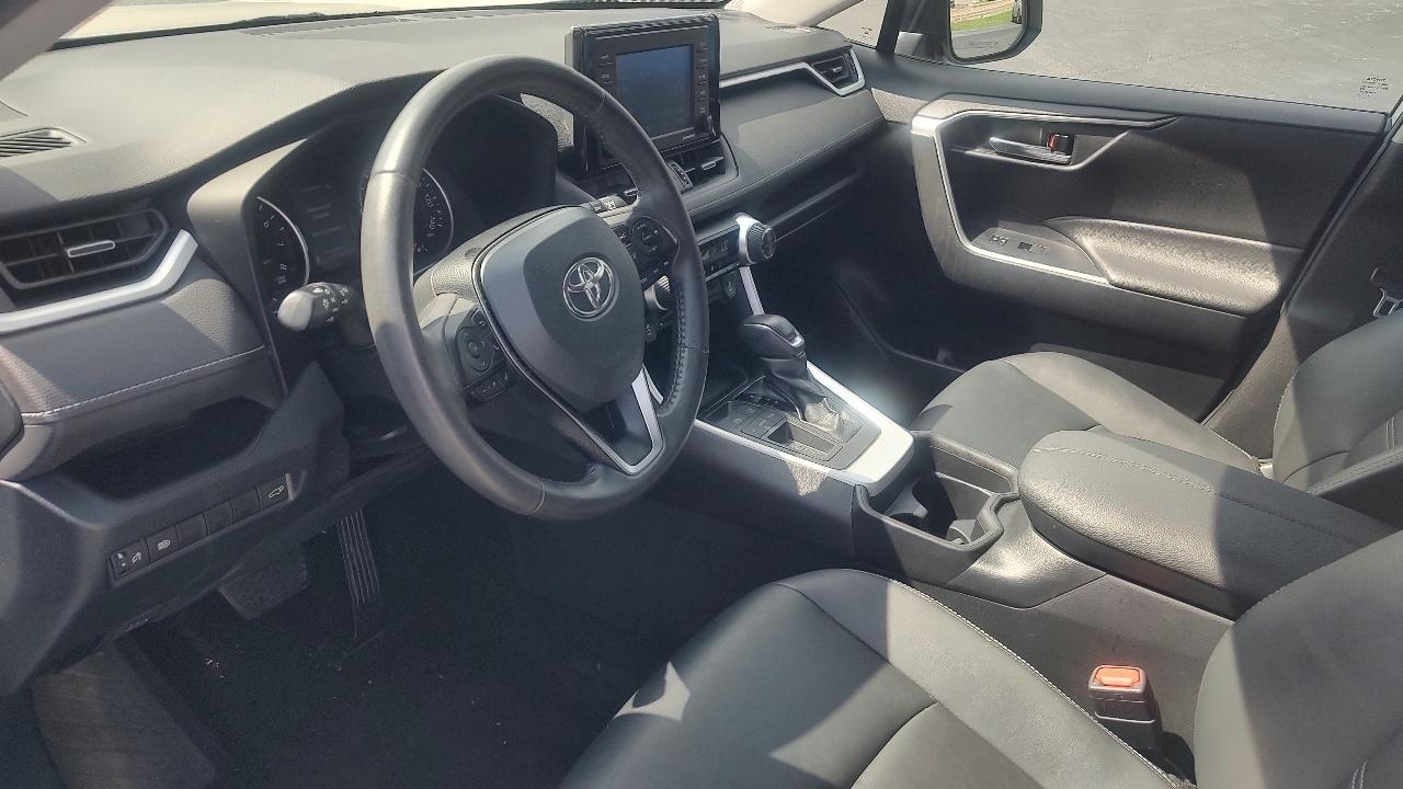 2021 Toyota RAV4 XLE Premium - Photo 11