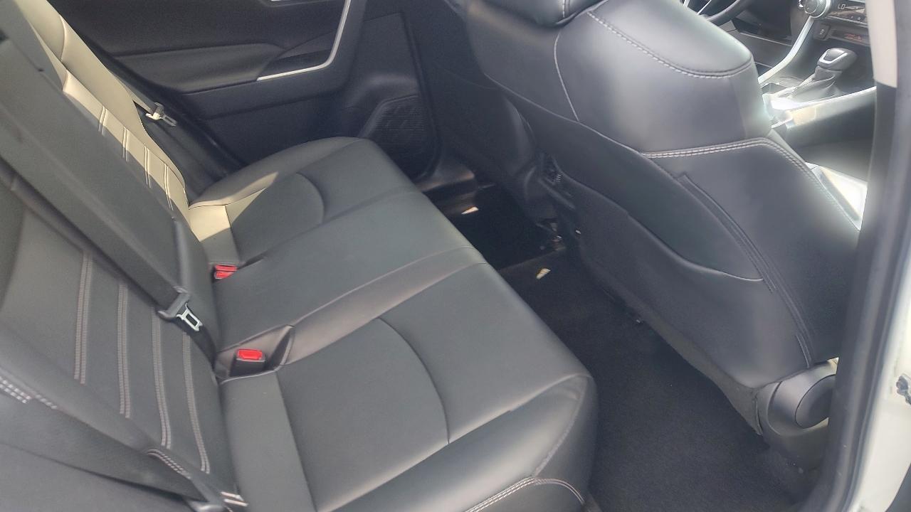 2021 Toyota RAV4 XLE Premium - Photo 22