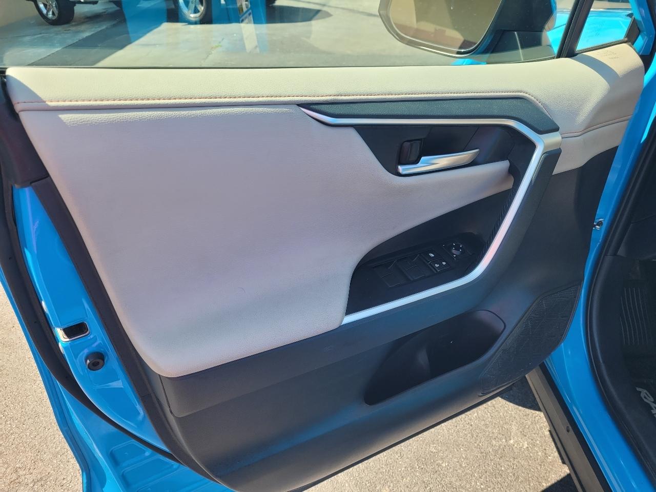 Toyota RAV4 Adventure AWD 2019
