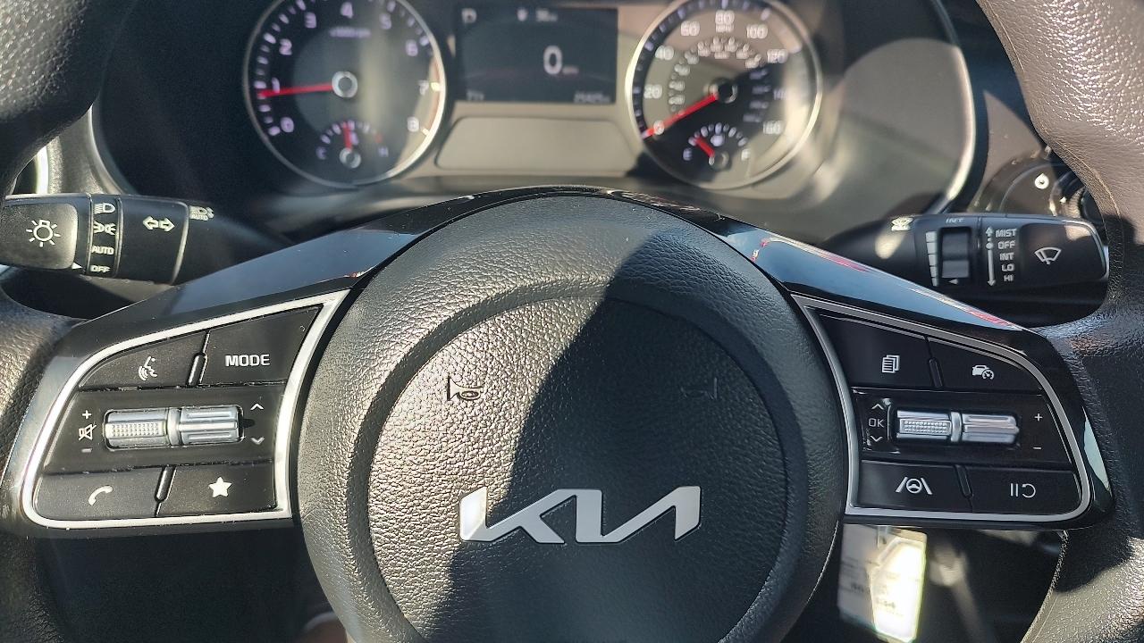 Kia Forte photo 13