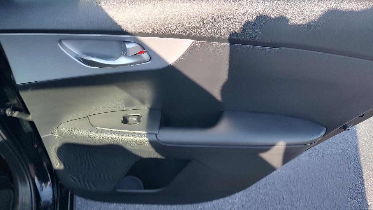 Kia Forte photo 21