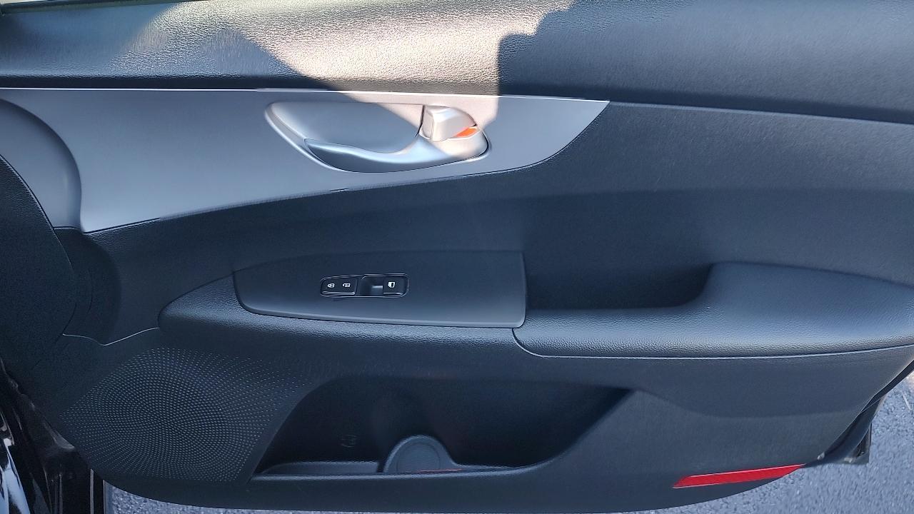 Kia Forte photo 24