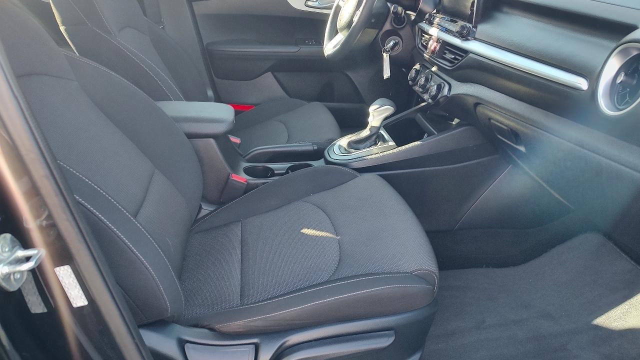 Kia Forte photo 25