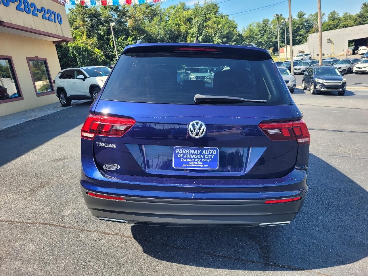 Volkswagen Tiguan S 2021