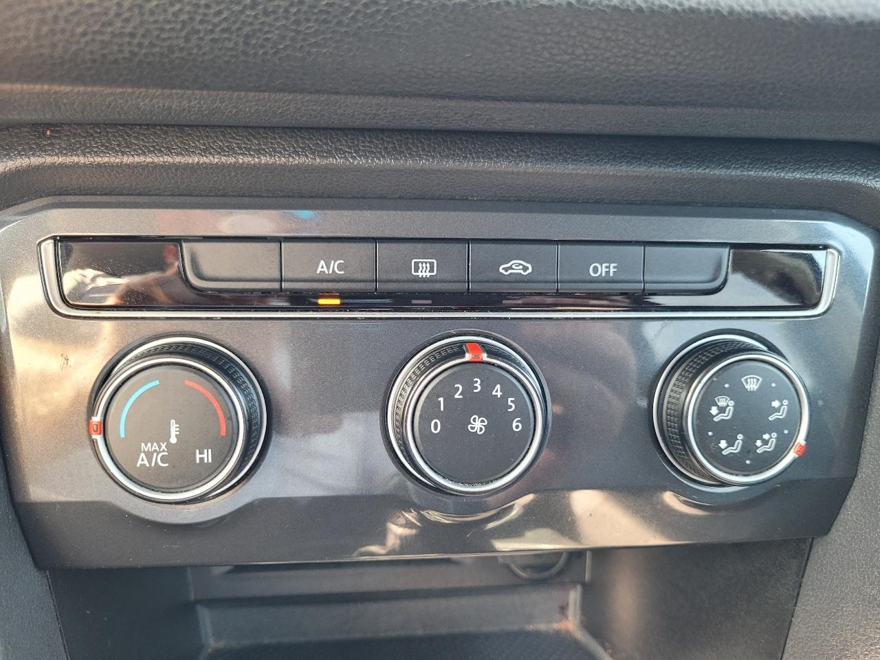 Volkswagen Tiguan S 2021