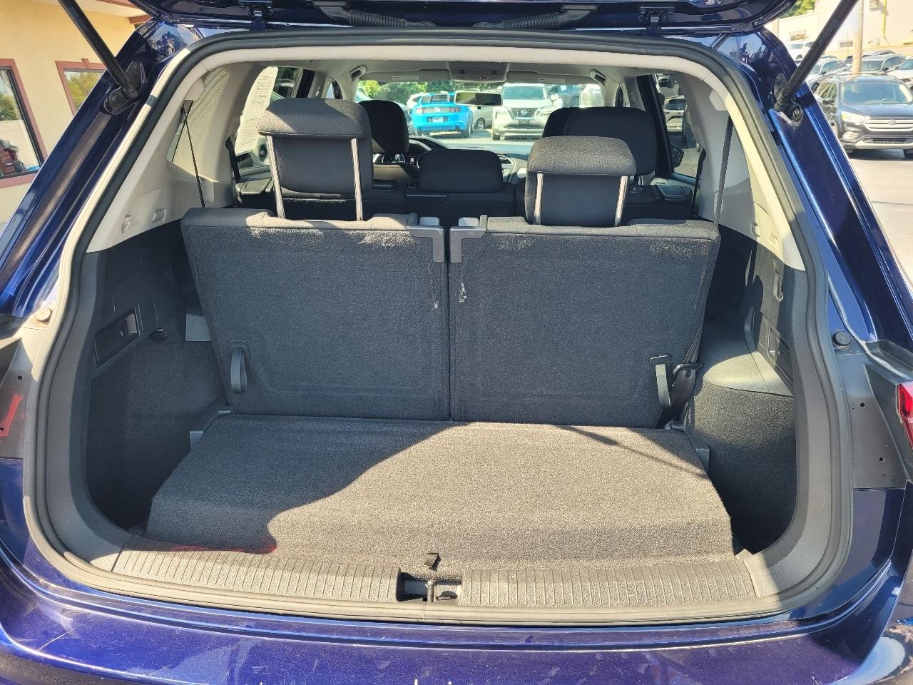 Volkswagen Tiguan S 2021