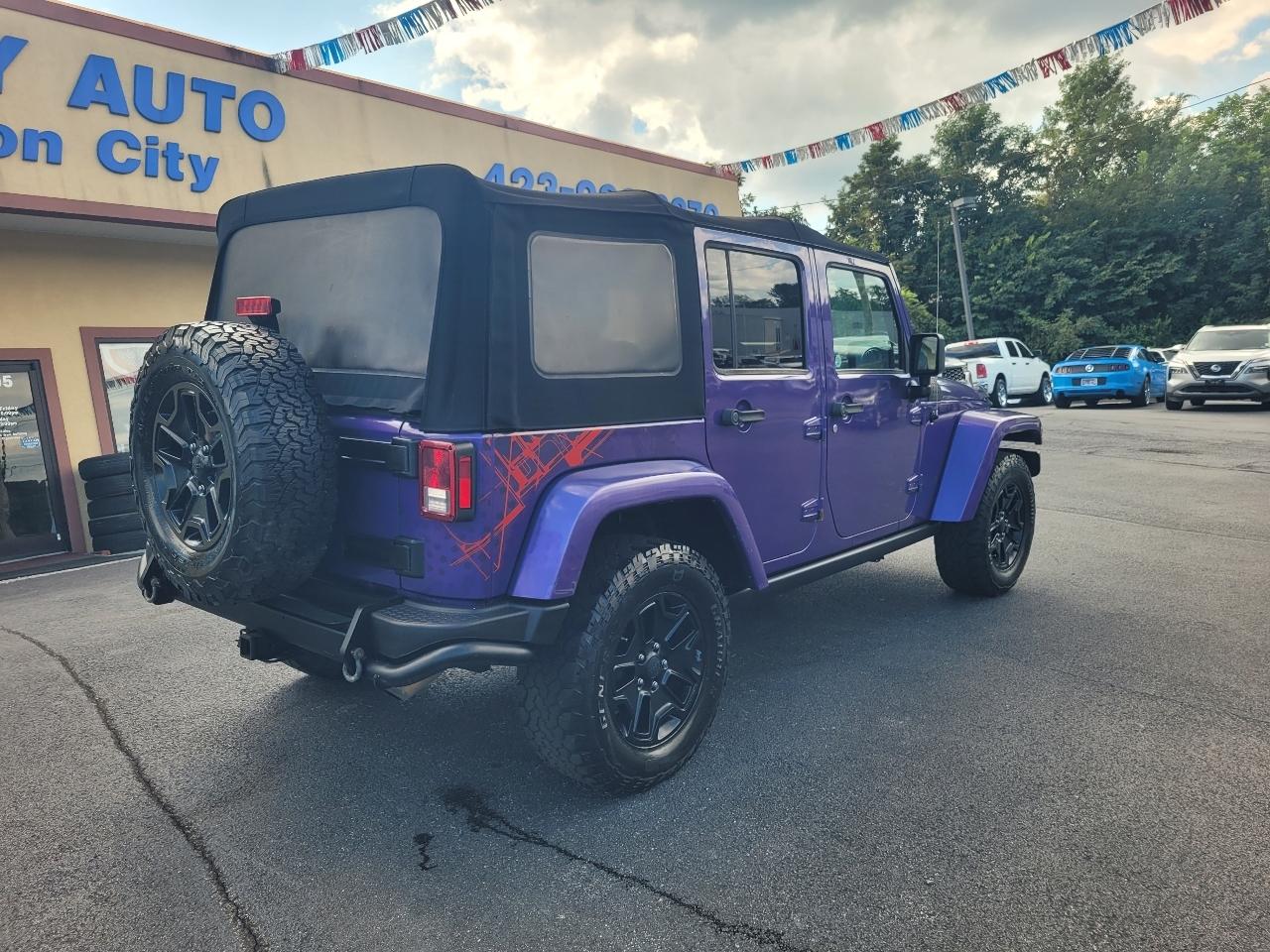 Jeep Wrangler photo 3