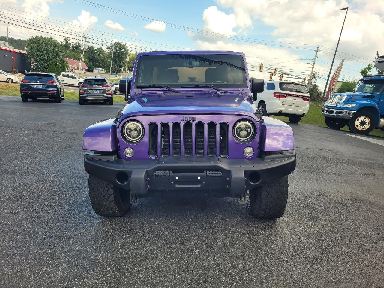Jeep Wrangler photo 8