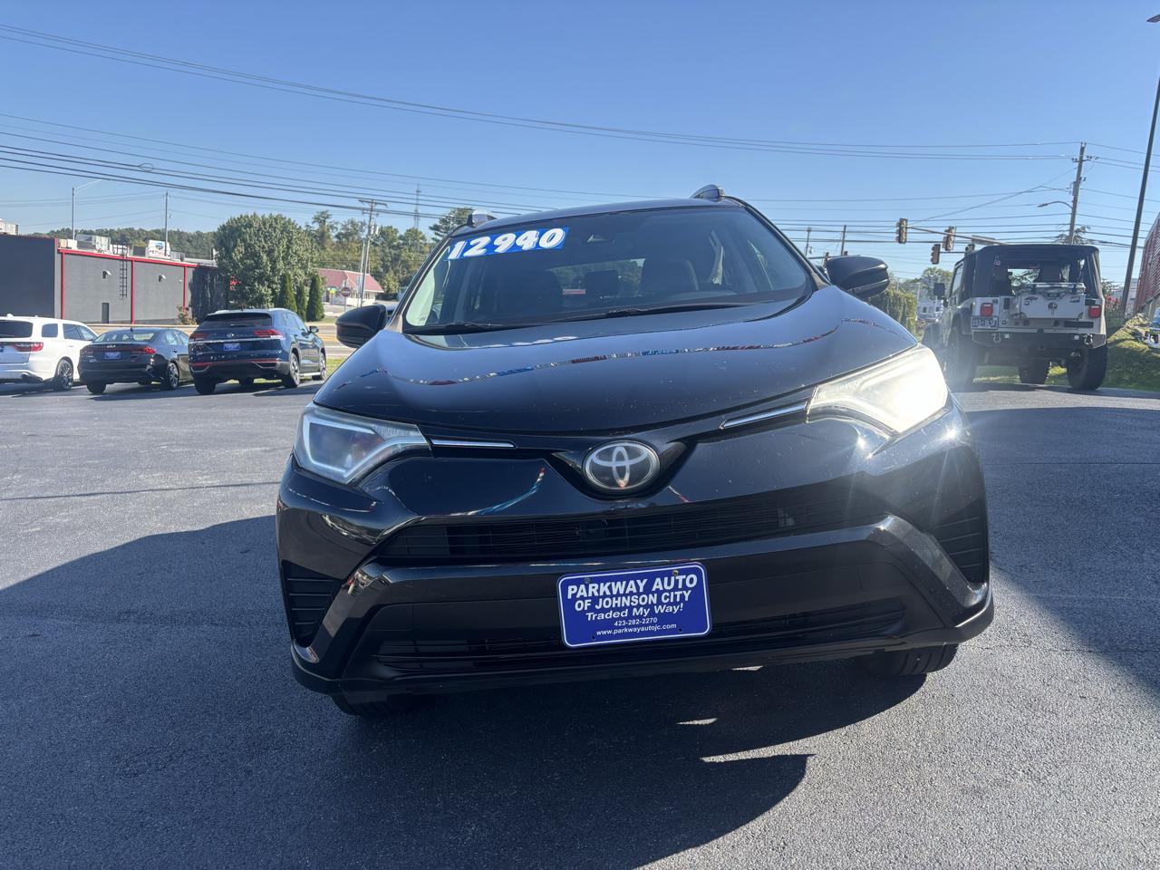 Toyota RAV4 LE FWD 2017