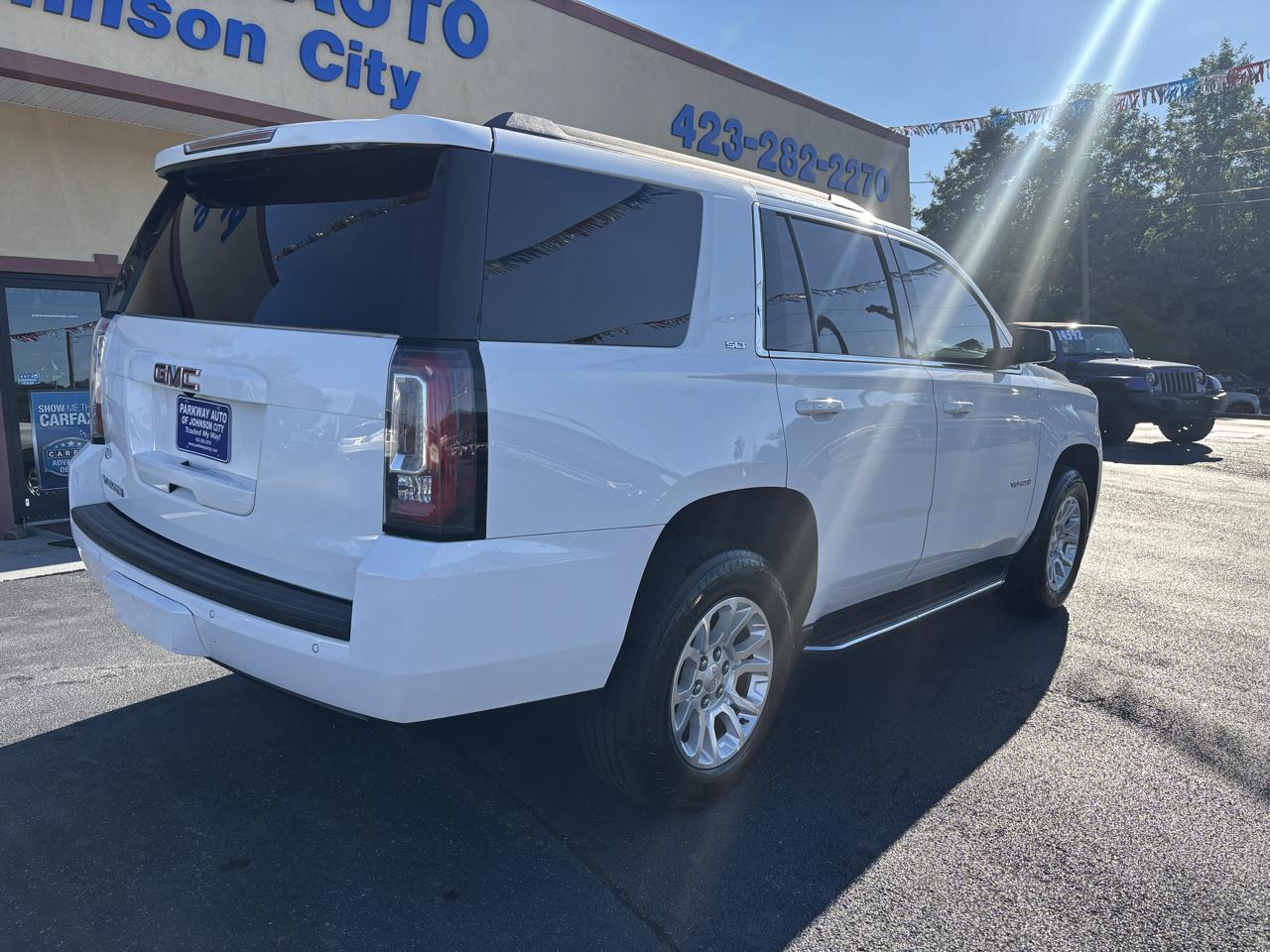 GMC Yukon photo 3