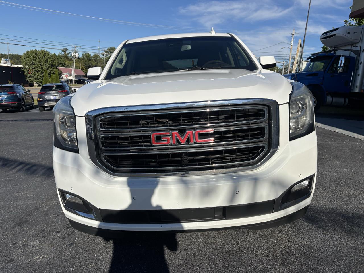 GMC Yukon photo 5