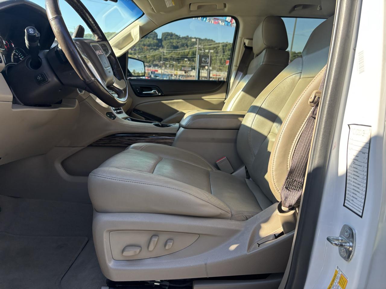 GMC Yukon photo 9