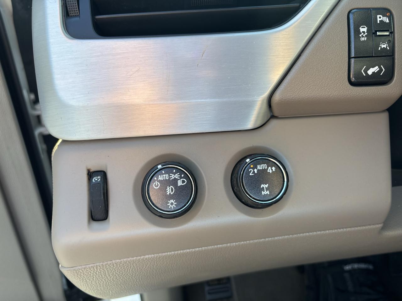 GMC Yukon photo 17