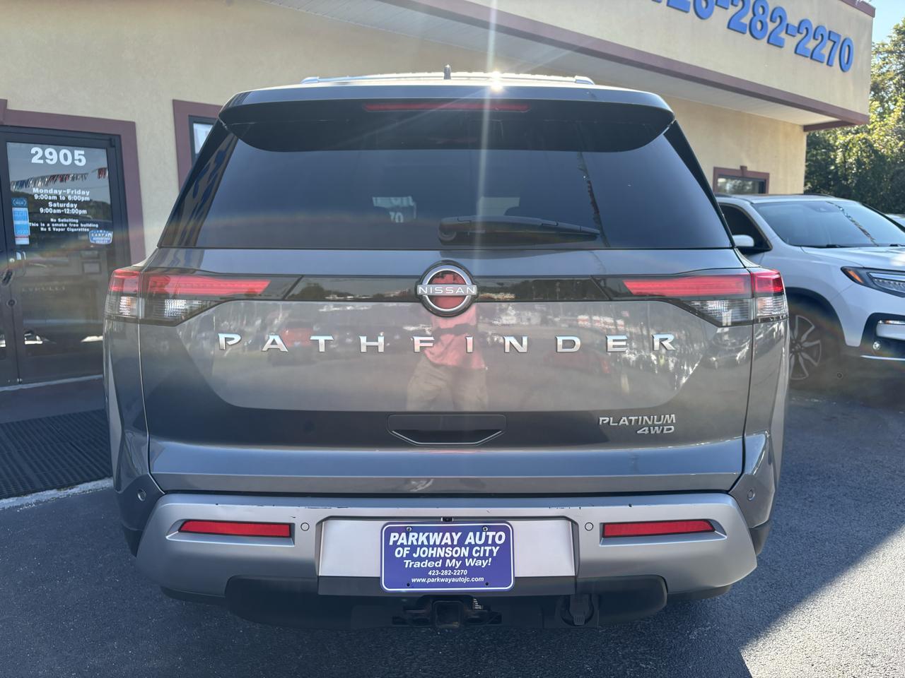 Nissan Pathfinder Platinum 4WD 2023