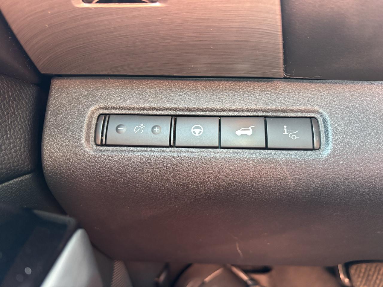 Nissan Pathfinder Platinum 4WD 2023
