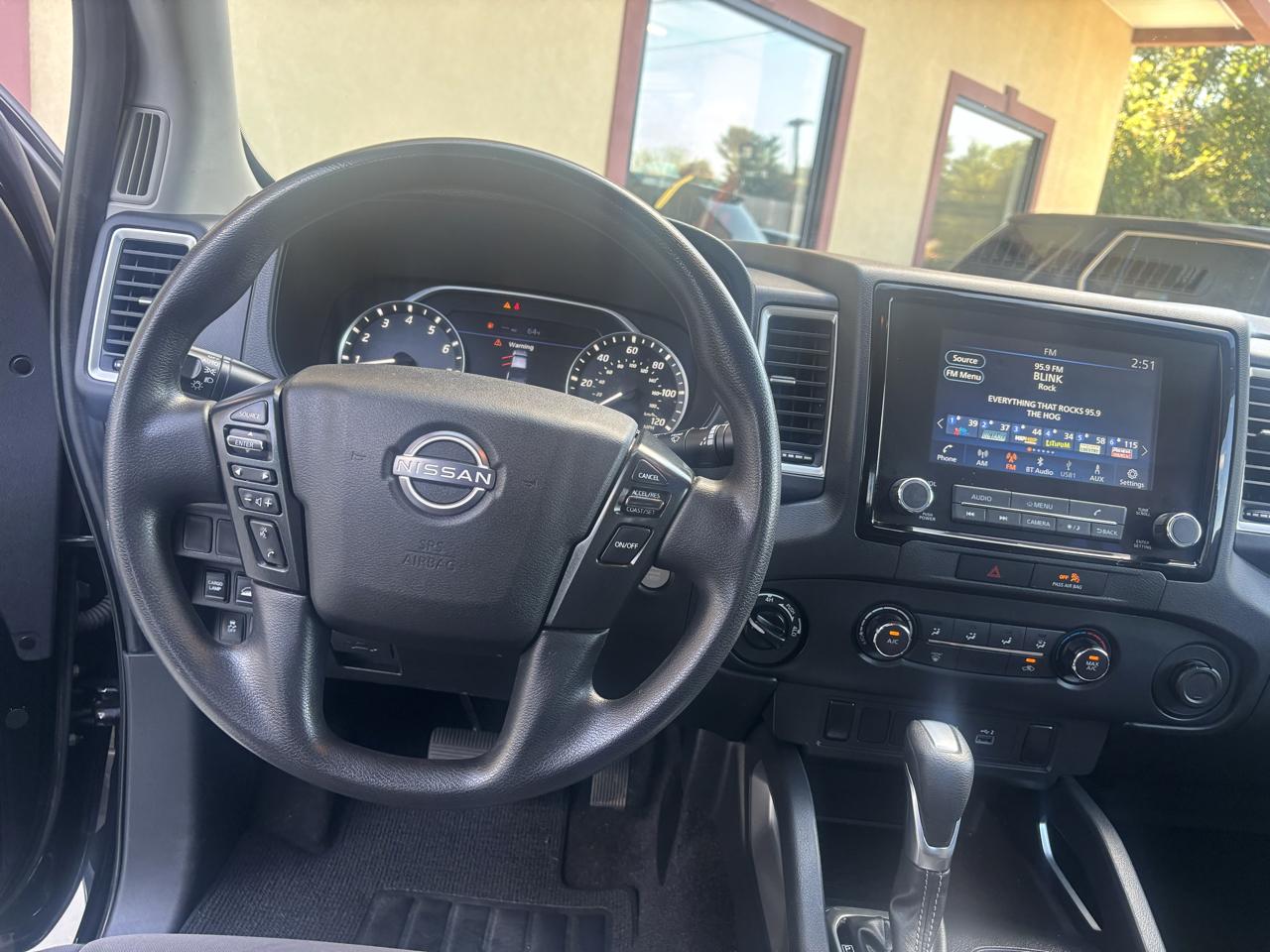 Nissan Frontier photo 11