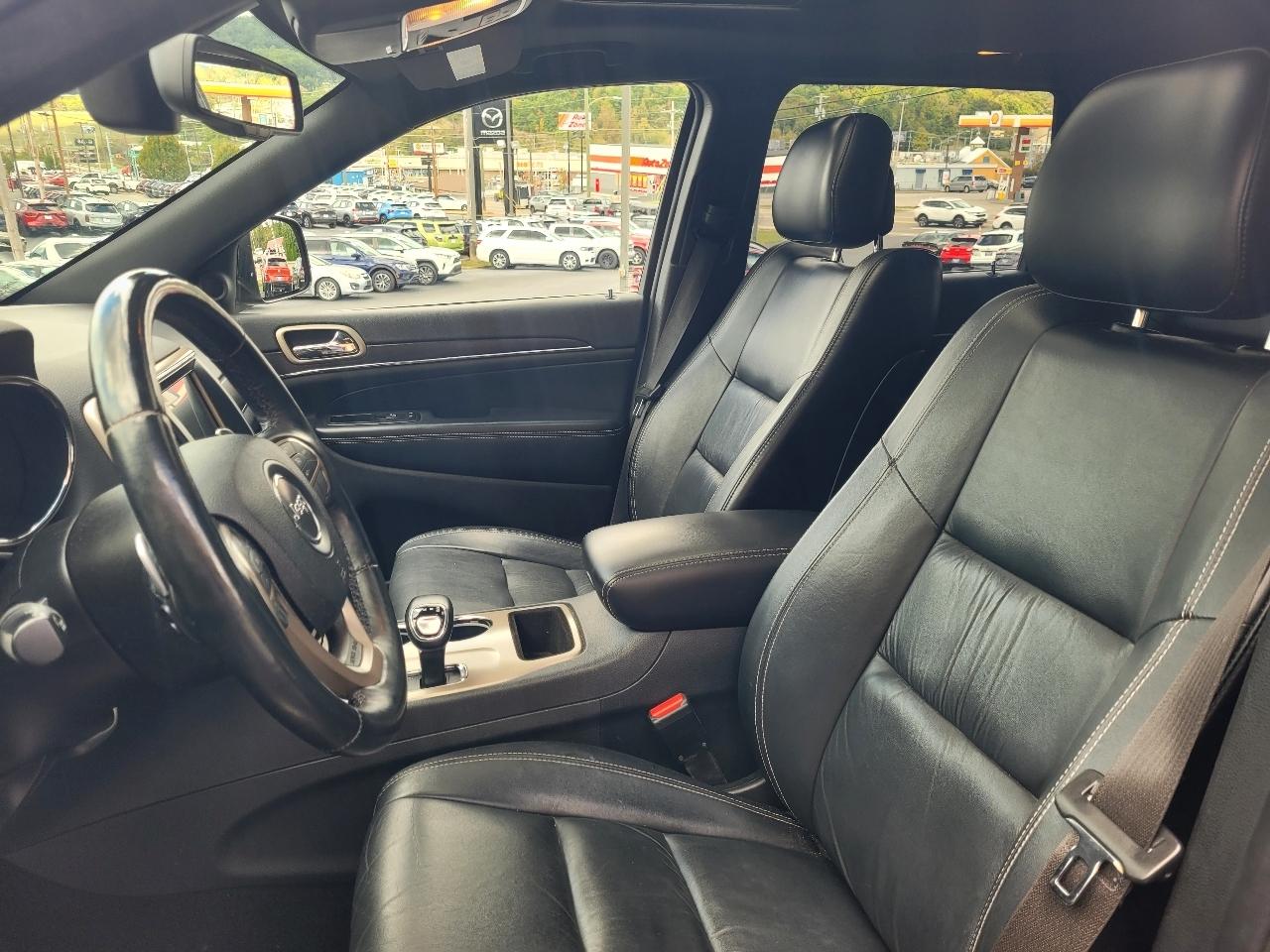Jeep Grand Cherokee photo 9