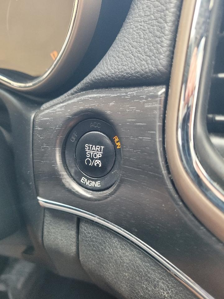 Jeep Grand Cherokee photo 17