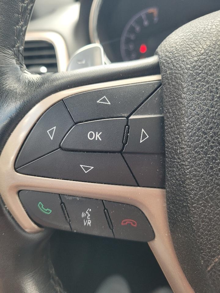 Jeep Grand Cherokee photo 19