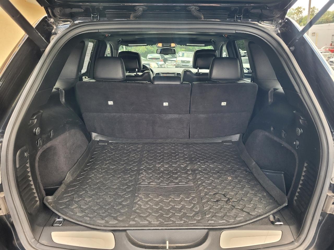 Jeep Grand Cherokee photo 24