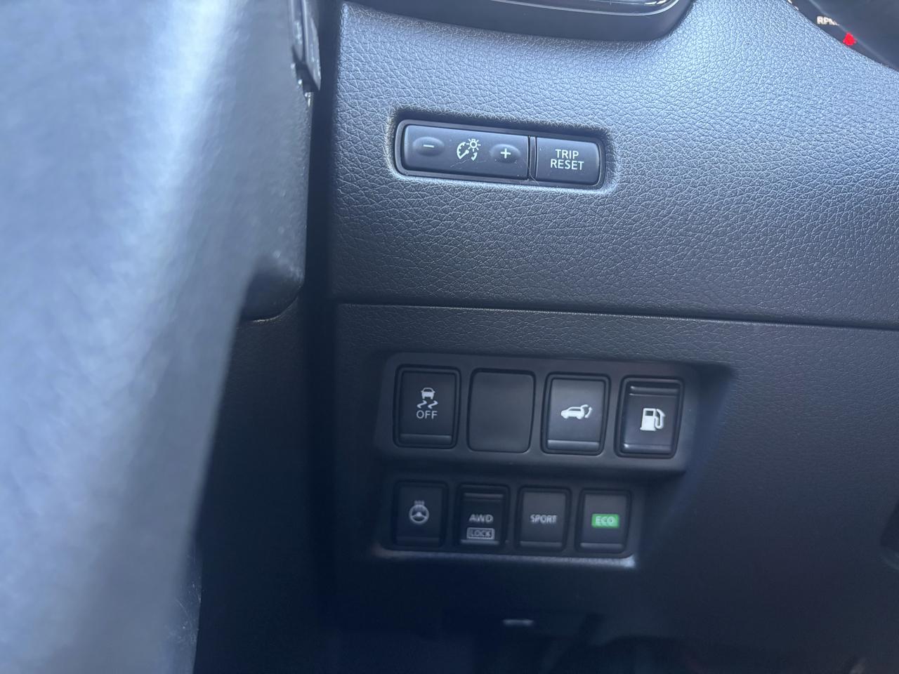 Nissan Rogue photo 10