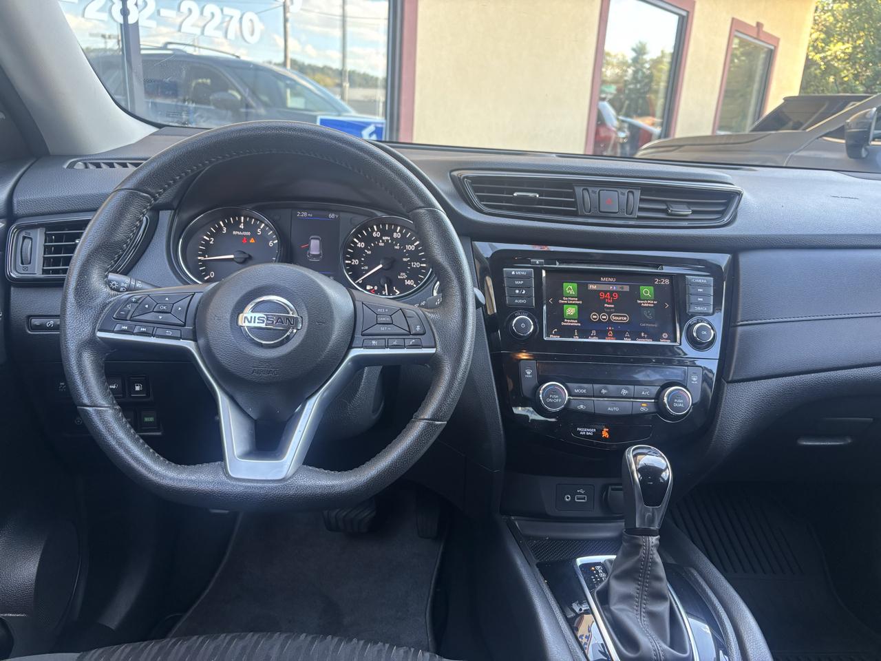 Nissan Rogue photo 12