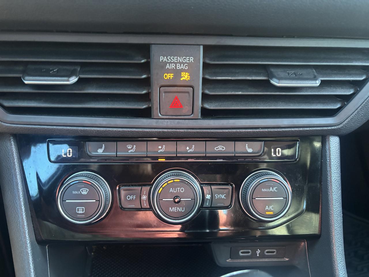 Volkswagen Jetta SE 2022