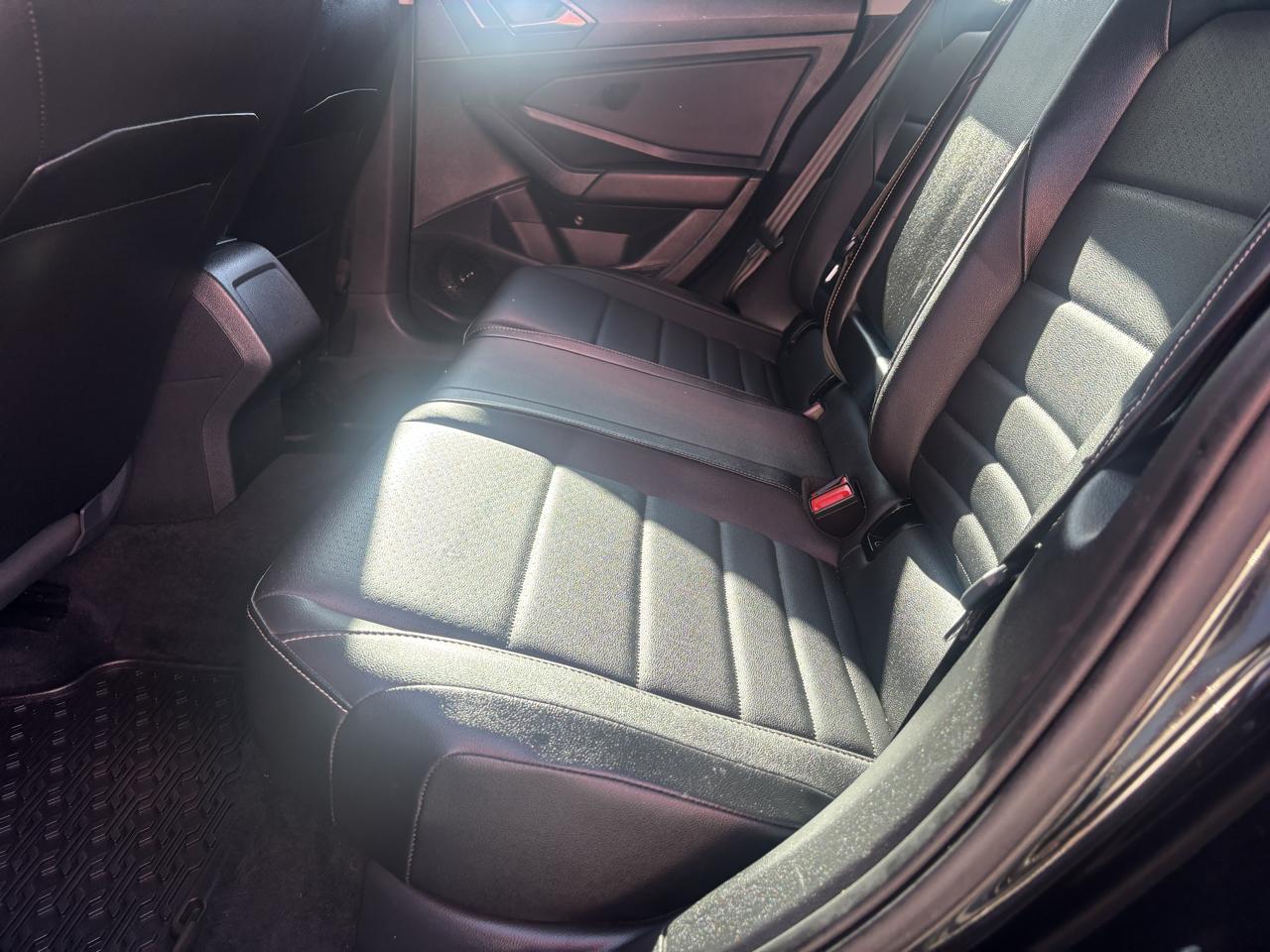 Volkswagen Jetta SE 2022