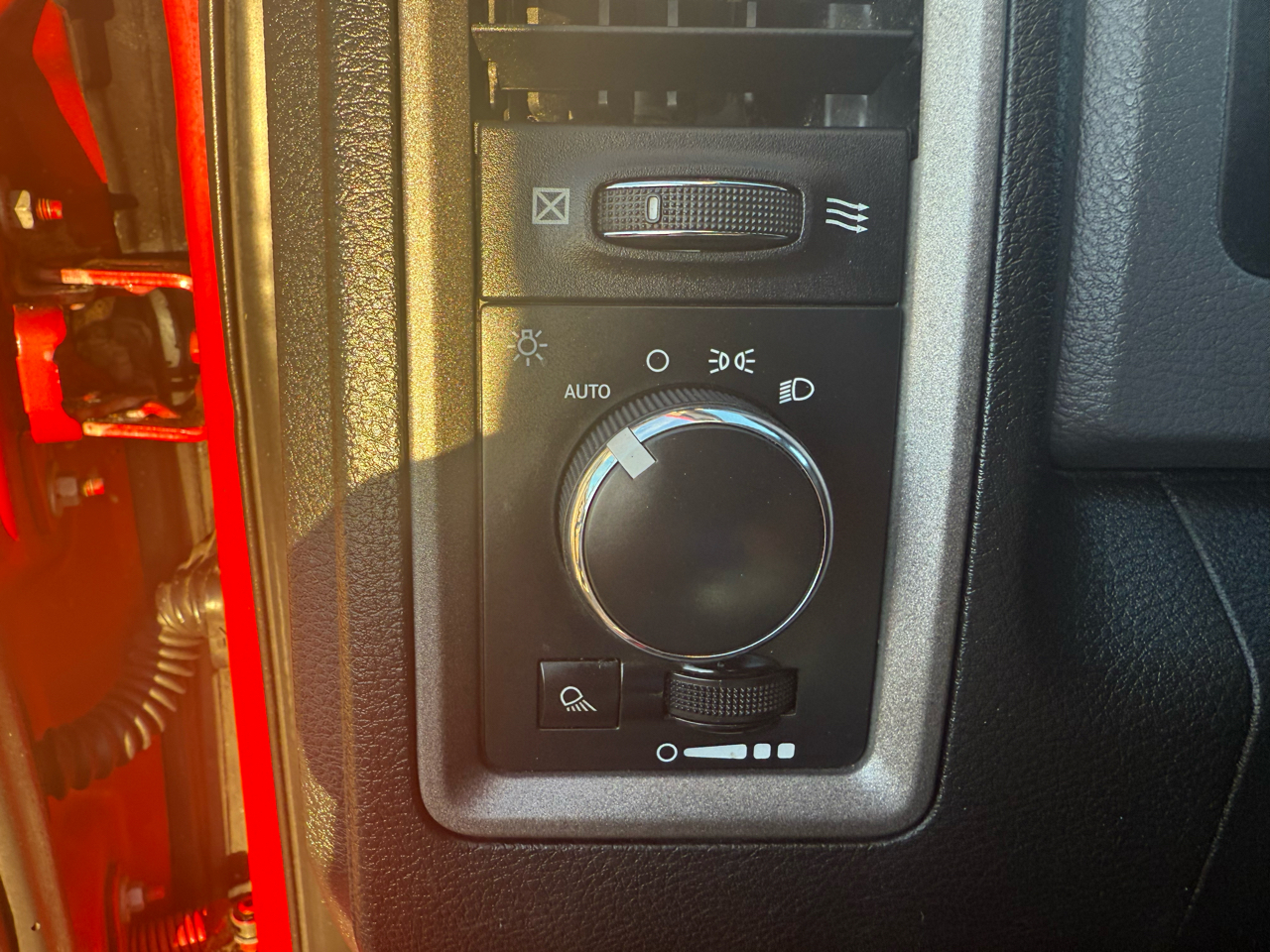 RAM 3500 Tradesman Crew Cab 4WD DRW 2016