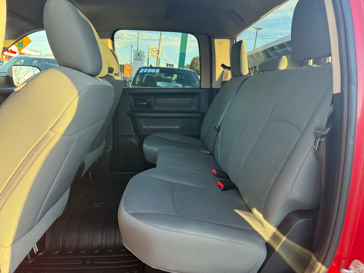 RAM 3500 Tradesman Crew Cab 4WD DRW 2016