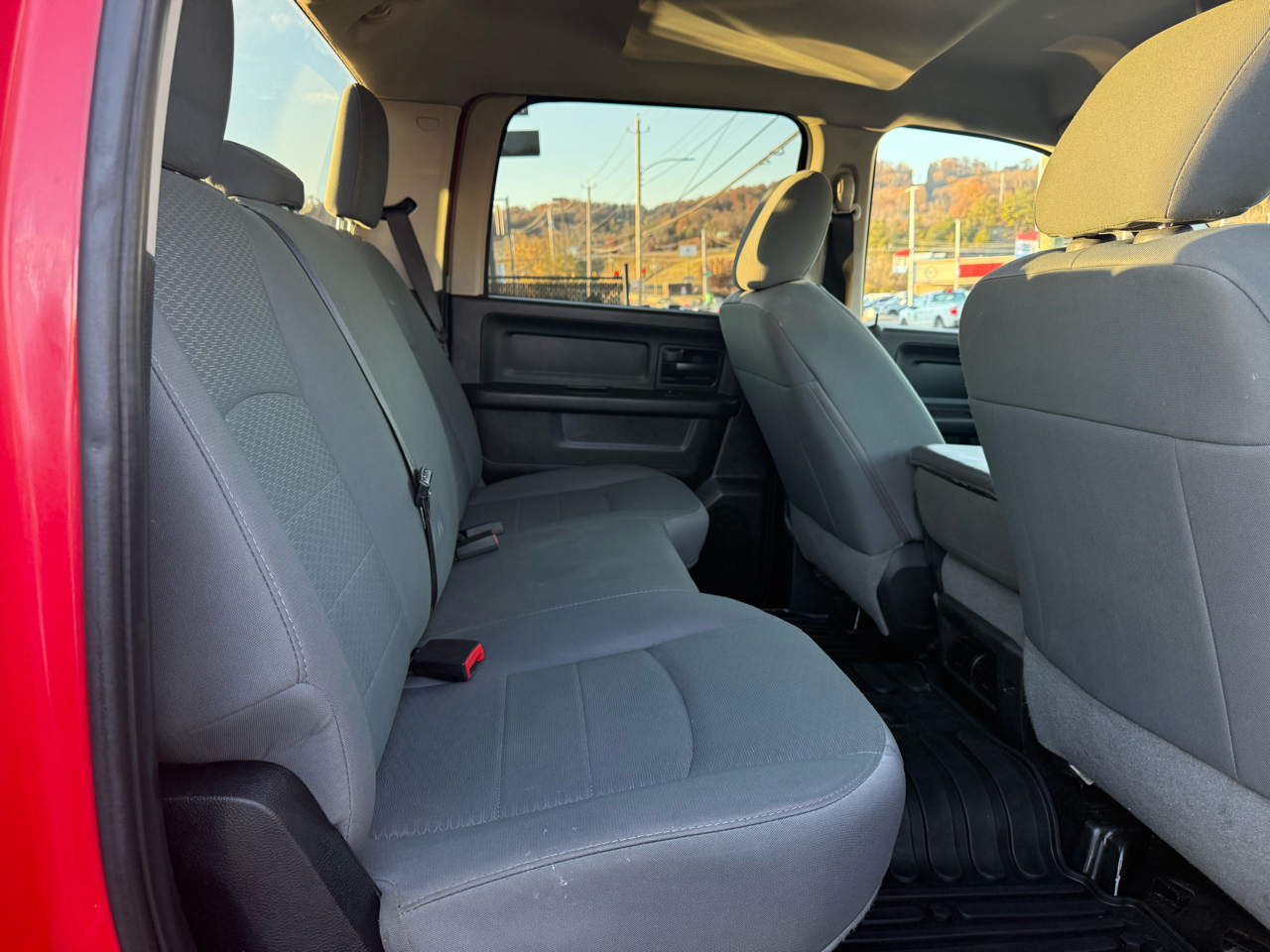 RAM 3500 Tradesman Crew Cab 4WD DRW 2016