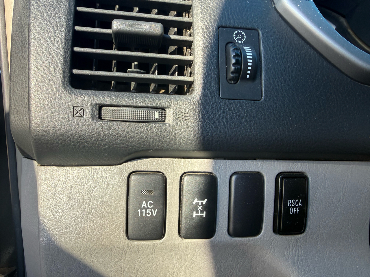 Toyota 4Runner Limited 4WD 2004